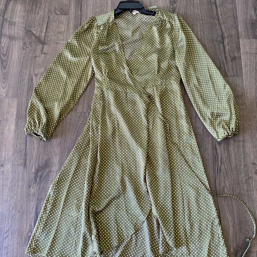 Neesees Sage Sheen/Polka Dot Midi Dress